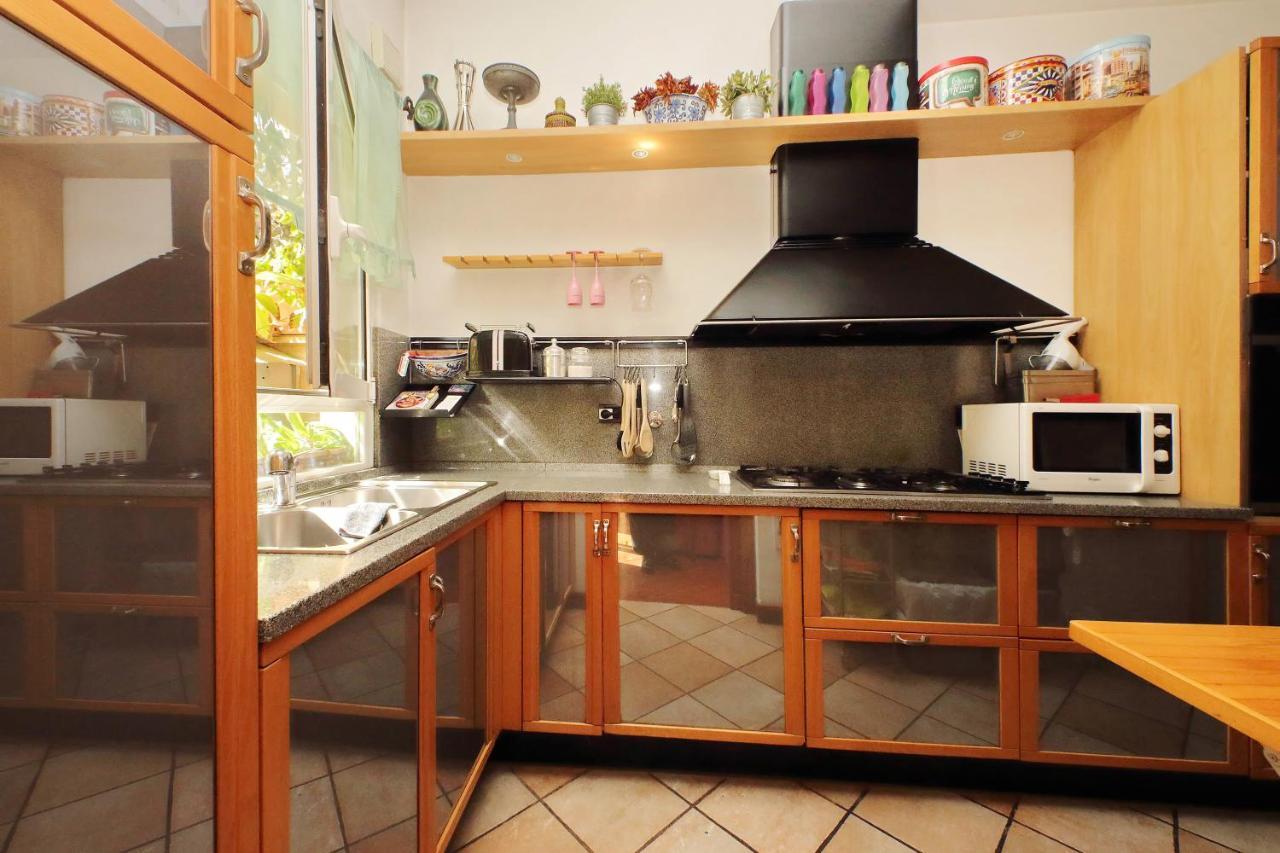 4Bnb - Luxury Trevi Apartment W Terrace ローマ エクステリア 写真