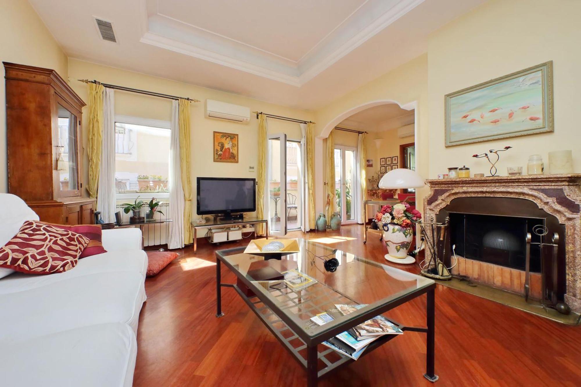 4Bnb - Luxury Trevi Apartment W Terrace ローマ エクステリア 写真