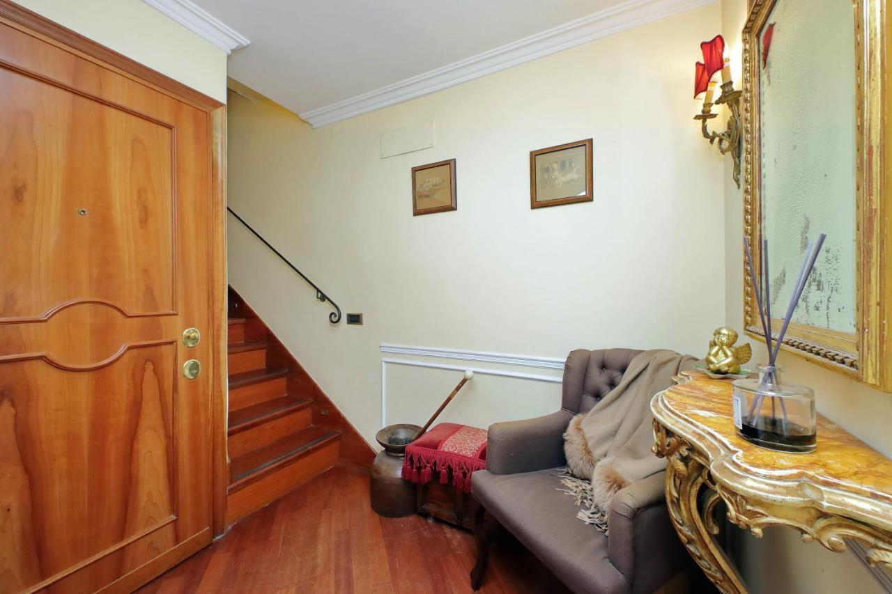 4Bnb - Luxury Trevi Apartment W Terrace ローマ エクステリア 写真