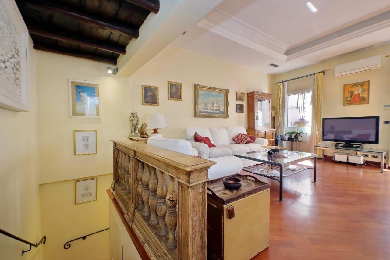4Bnb - Luxury Trevi Apartment W Terrace ローマ エクステリア 写真