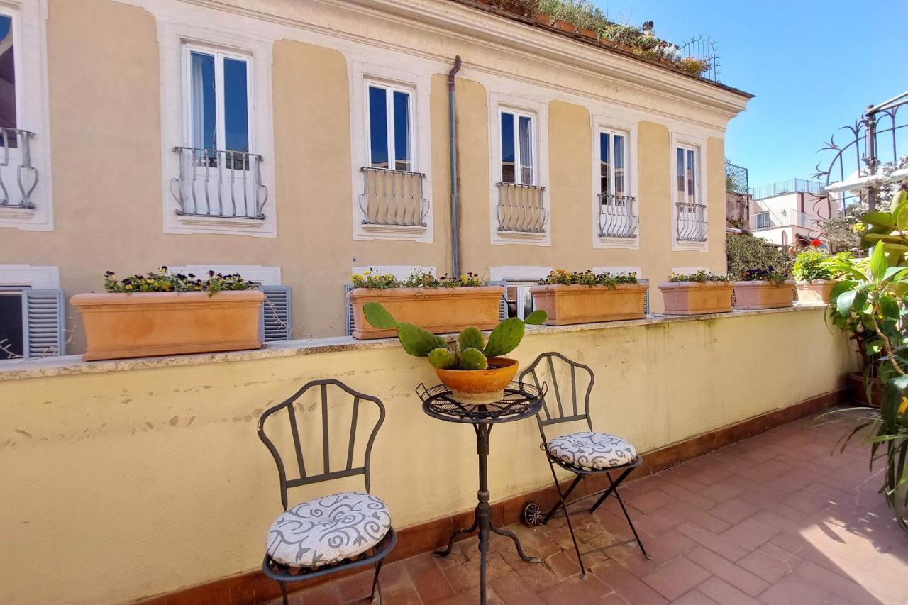 4Bnb - Luxury Trevi Apartment W Terrace ローマ エクステリア 写真