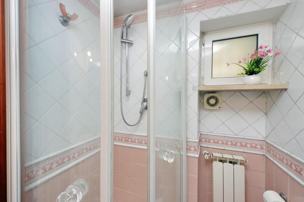 4Bnb - Luxury Trevi Apartment W Terrace ローマ エクステリア 写真