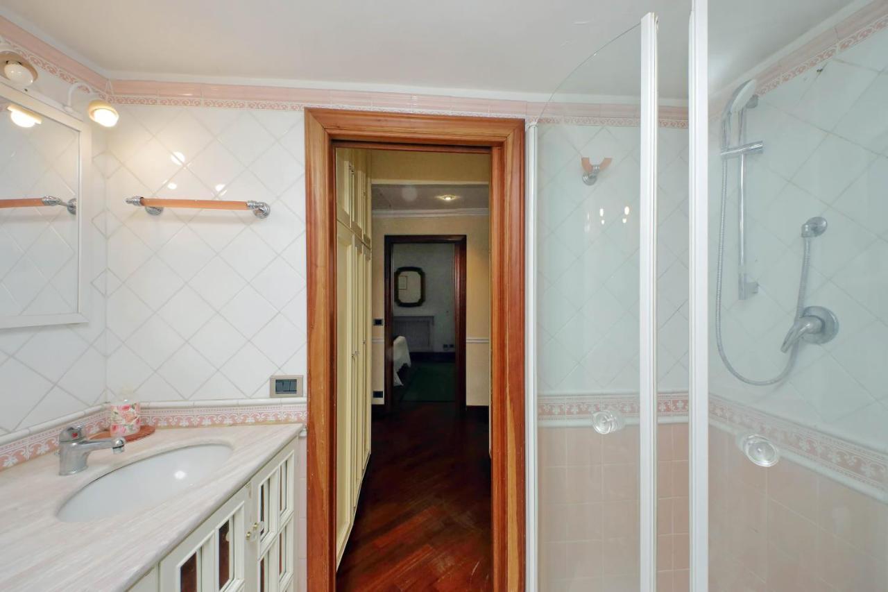 4Bnb - Luxury Trevi Apartment W Terrace ローマ エクステリア 写真